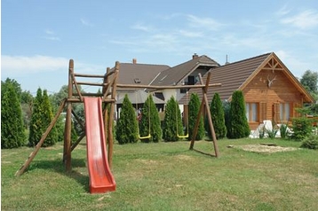 Madžarska Chata Kehidakustány, Eksterier
